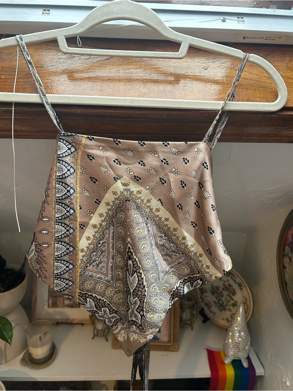 Cider Beige Paisley Silk-Feel Crop Top
